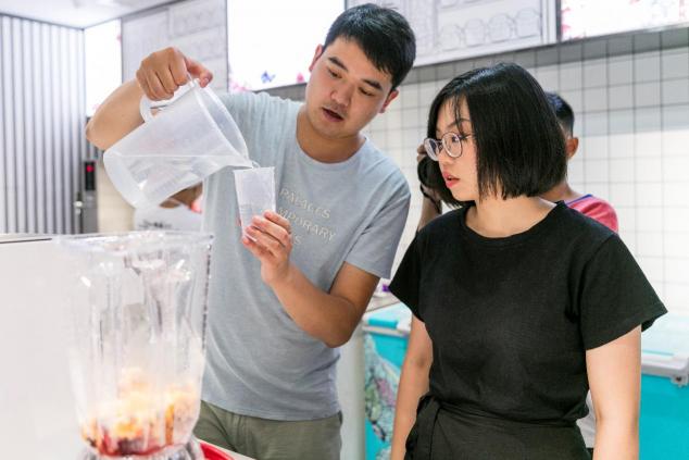 網(wǎng)易漫畫 X 莓獸“漫畫家”主題店，一秒跌進(jìn)二次元，屬于年輕人的城市第三空間