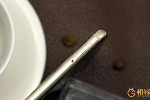 AI加持到底能帶來什么？ 華為麥芒7評測