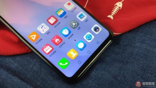 華為麥芒7魅海藍圖賞：新一代全面屏設(shè)計，擁有流動3D光影效果