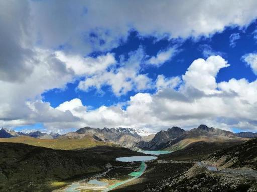 云上之巔，終遇雪山，麥芒在路上：香格里拉環(huán)線騎行