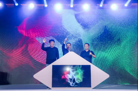 歌華有線、百度、愛(ài)奇藝聯(lián)合發(fā)布首款A(yù)I融合機(jī)頂盒 打造創(chuàng)新性智慧家庭娛樂(lè)場(chǎng)景