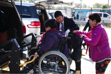 從“重陽(yáng)節(jié)愛心車隊(duì)”看首汽約車企業(yè)文化：承擔(dān)社會(huì)責(zé)任才是優(yōu)秀企業(yè)的精神底蘊(yùn)