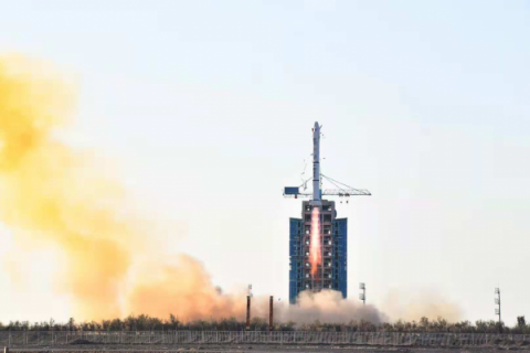 全球首個(gè)商業(yè)AI星座首星發(fā)射成功， 共建“太空+城市運(yùn)營(yíng)”新生態(tài)
