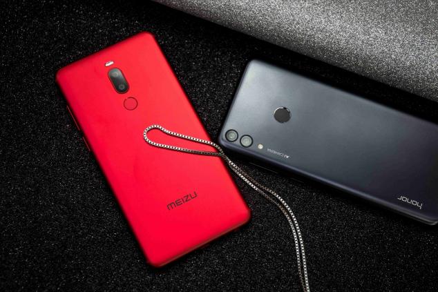 魅族Note8榮耀暢玩8C大對比：誰才是千元機大佬？