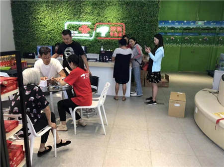 運(yùn)營(yíng)為本，宣傳為基，連云港京東專賣(mài)店黃小藝的轉(zhuǎn)型之路