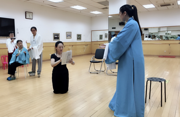 戲曲演員與華為麥芒7：年輕，在舞臺(tái)閃閃發(fā)光