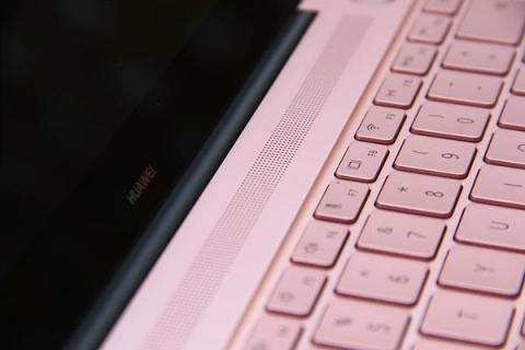 何需妥協(xié)MacBook Air？HUAWEI MateBook 13：您身邊的優(yōu)質全面屏輕快本