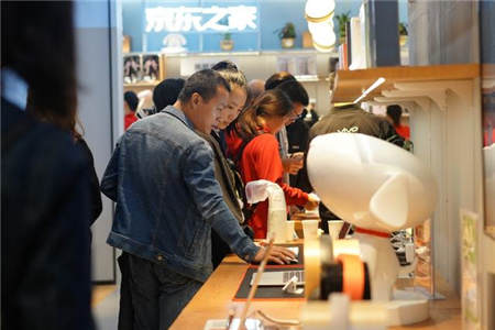 11.17京東之家福州東百旗艦店正式開業(yè) 潮流黑科技踐行無(wú)界零