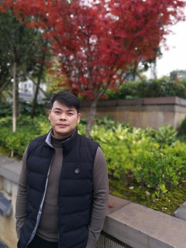 這件石墨烯發(fā)熱馬甲，不僅能保暖，還能做大保健