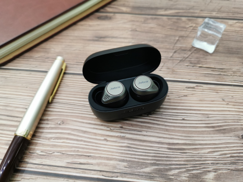 藍牙耳機什么牌子好？綜合性能這款耳機表現(xiàn)不凡！