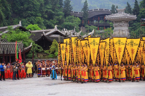 把蚩尤九黎城搬進(jìn)游戲！和平精英出生島這個(gè)彩蛋絕了