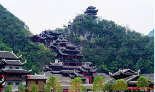 把蚩尤九黎城搬進(jìn)游戲！和平精英出生島這個(gè)彩蛋絕了