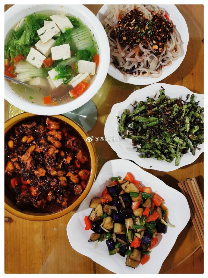 安順竟然藏著一家可以看“海”的民宿，絕美夕陽配美食，最宜發(fā)呆
