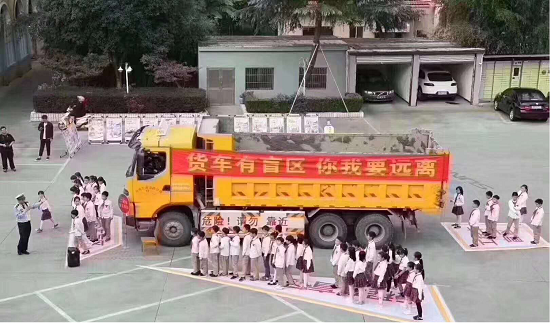 鷹駕科技助力企業(yè)復(fù)工復(fù)產(chǎn)，360°全景讓盲區(qū)事故大幅下降