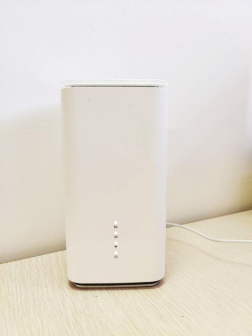 【集微拆評(píng)】OPPO 5G CPE T1評(píng)測：5G轉(zhuǎn)Wi-Fi，一張卡搞定多設(shè)備