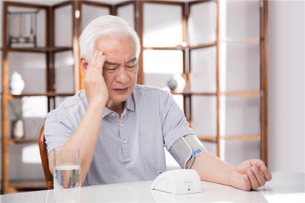 貼身智能血壓管理助手來了！科大訊飛曉醫(yī)A.I.助手血壓計新品首發(fā)！
