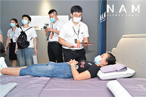 科技創(chuàng)新床墊的想象空間，意大利N.A.M深圳站首秀、驚艷市場