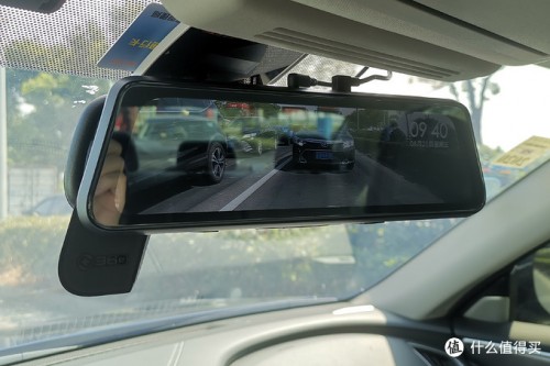 不只是雙錄！淺談流媒體行車記錄儀的利與弊