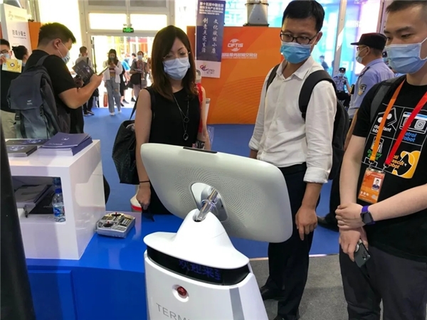 在服貿(mào)會等你！特斯聯(lián)智能機器人“兄弟”上崗服務(wù)