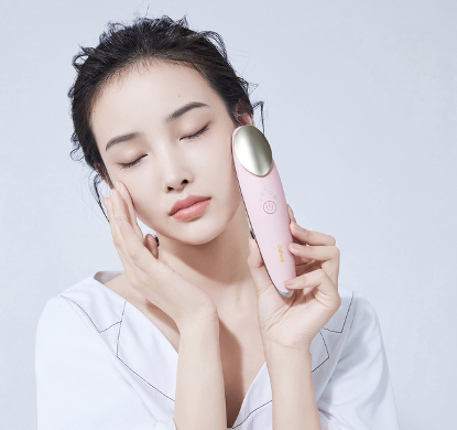 Coficoli可菲可麗微電流美容儀底氣養(yǎng)膚，盡顯素顏之美