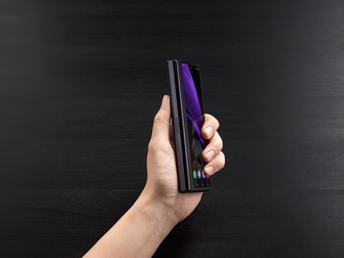開創(chuàng)折疊屏新紀元 三星Galaxy Z Fold2 5G不負期待