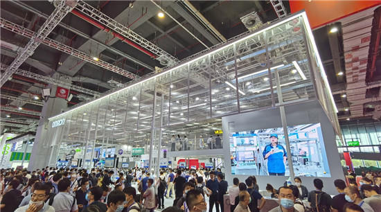 歐姆龍亮相工博會(huì)：“i-Automation！大進(jìn)化” 深耕制造現(xiàn)場(chǎng)，創(chuàng)新自動(dòng)化未來(lái)