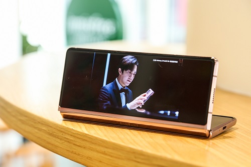 亮相上海，三星Galaxy Z Fold2 5G只為精英人士而來(lái)
