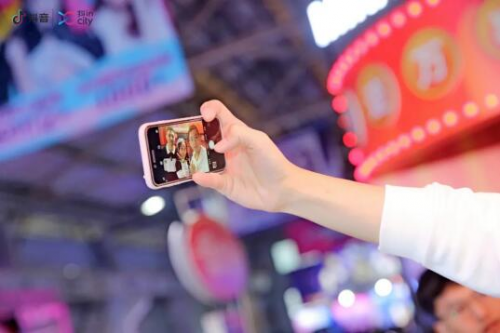 抖inCity進(jìn)階的兩年，一場(chǎng)人與城的奇妙之旅