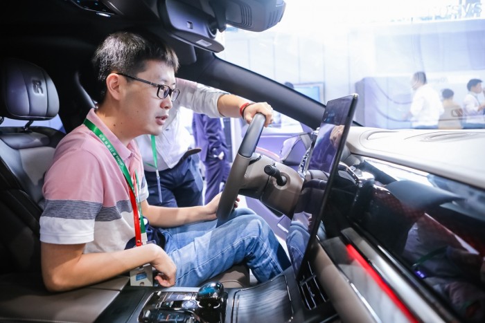 “聰明的車”&“智慧的家”，比亞迪DiLink聯(lián)手美的IoT賦能車家互聯(lián)新形態(tài)