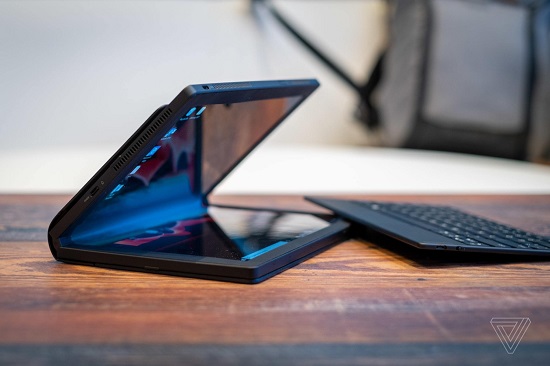 ThinkPad全球首發(fā)折疊屏筆記本電腦 ，X1 Fold背后的“黑科技”
