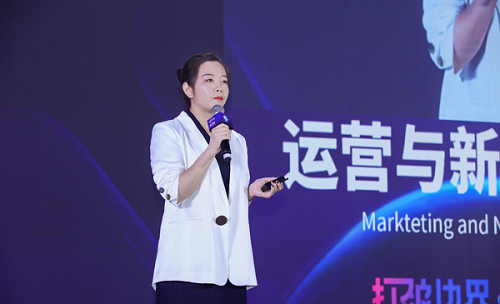 “你的第一張輕醫(yī)美護(hù)膚卡” 新氧美次卡正式上線！
