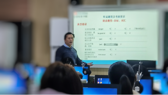 上海浦東進(jìn)才中學(xué)舉辦新中考模擬測(cè)試，騰訊教育助力搭建英語(yǔ)聽說(shuō)考試系統(tǒng)