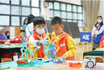 讓學生與科技零距離：KOOV開拓機器人編程教育新版圖