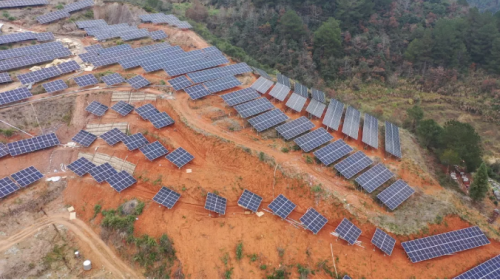 大功率，高精度！固德威100kW+大機(jī)全面助力山地光伏電站