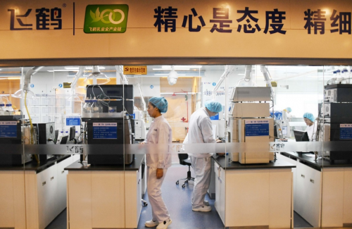 12年浴火重生，國產(chǎn)奶粉重構(gòu)市場格局