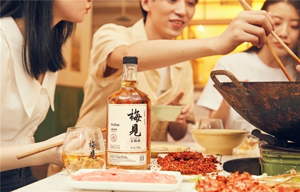 江小白果酒，十足果味誠意滿