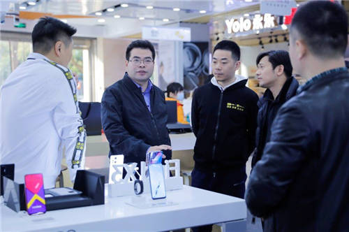 戰(zhàn)略合作再進一步 OPPO中國區(qū)總裁劉波走訪無錫國美門店