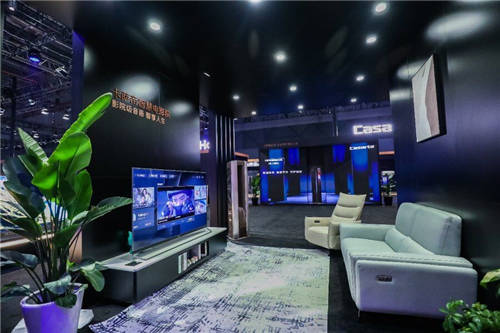 用電視、看電影！卡薩帝電視亮相AWE：在家隨便看