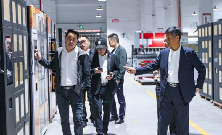 硬實(shí)力！巨米智能助力臺(tái)灣乾隆國(guó)際 建立24小時(shí)智慧藥房