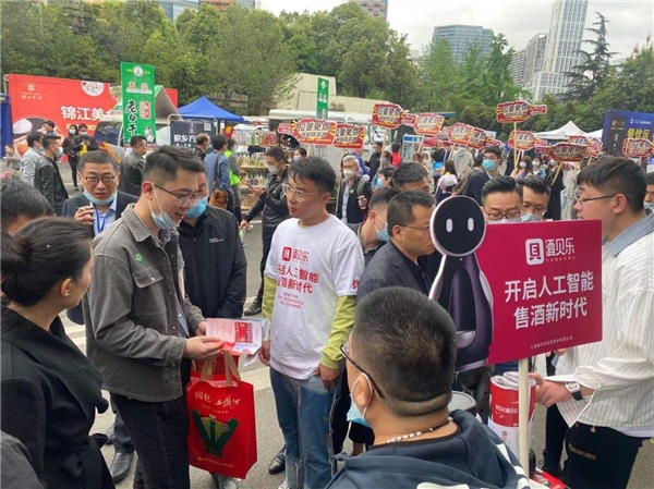 酒貝樂強(qiáng)勢領(lǐng)跑天府之國，糖酒會現(xiàn)場大放異彩