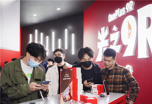 品質(zhì)旗艦一加 9R 即將開售，售價(jià)2999元起