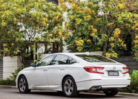 雅閣和凱酷哪個好？誰更符合新型時代的購車模式？
