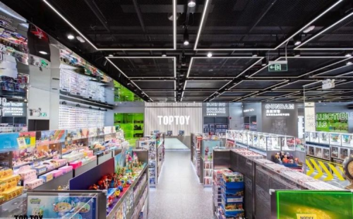 潮玩品牌迎來實(shí)力玩家，TOP TOY如何定義新消費(fèi)品牌時(shí)代？