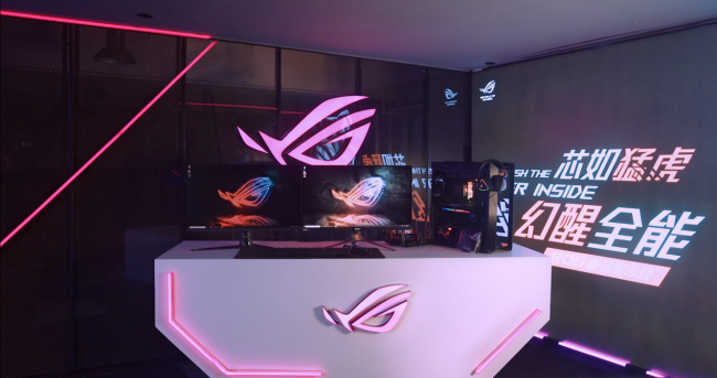 次世代旗艦來襲！ROG PG32UQX超神電競顯示器亮相新品發(fā)布會