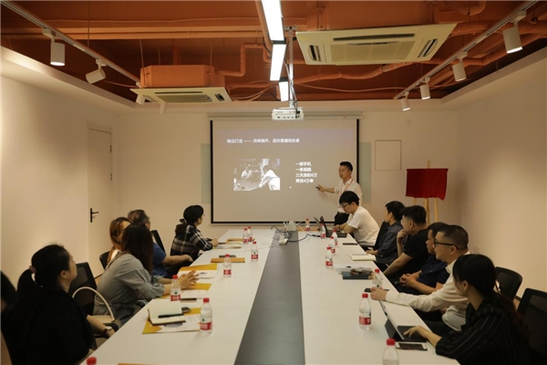 人才孵化，產(chǎn)教融合！米絡(luò)星集團(tuán)攜手橫影學(xué)院共促直播產(chǎn)業(yè)發(fā)展