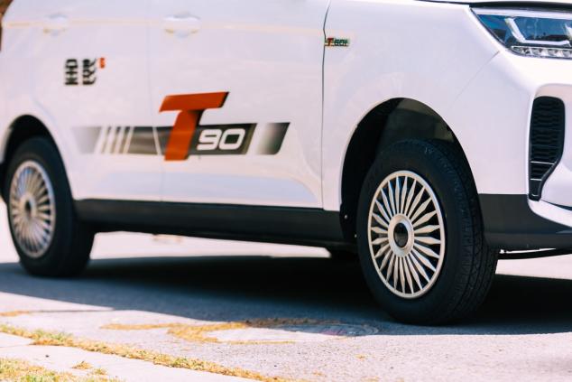 2021新款代步車翹楚金彭T90，憑實力跑的遠