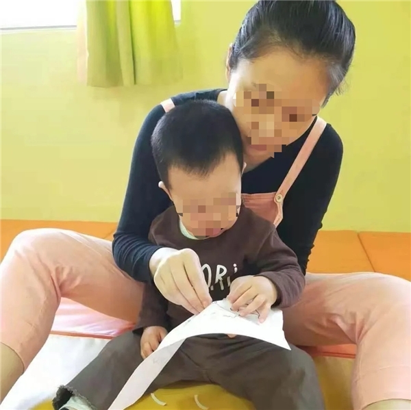 遼寧31歲母親患白血病，獨(dú)子年僅4歲，為活命發(fā)起水滴籌
