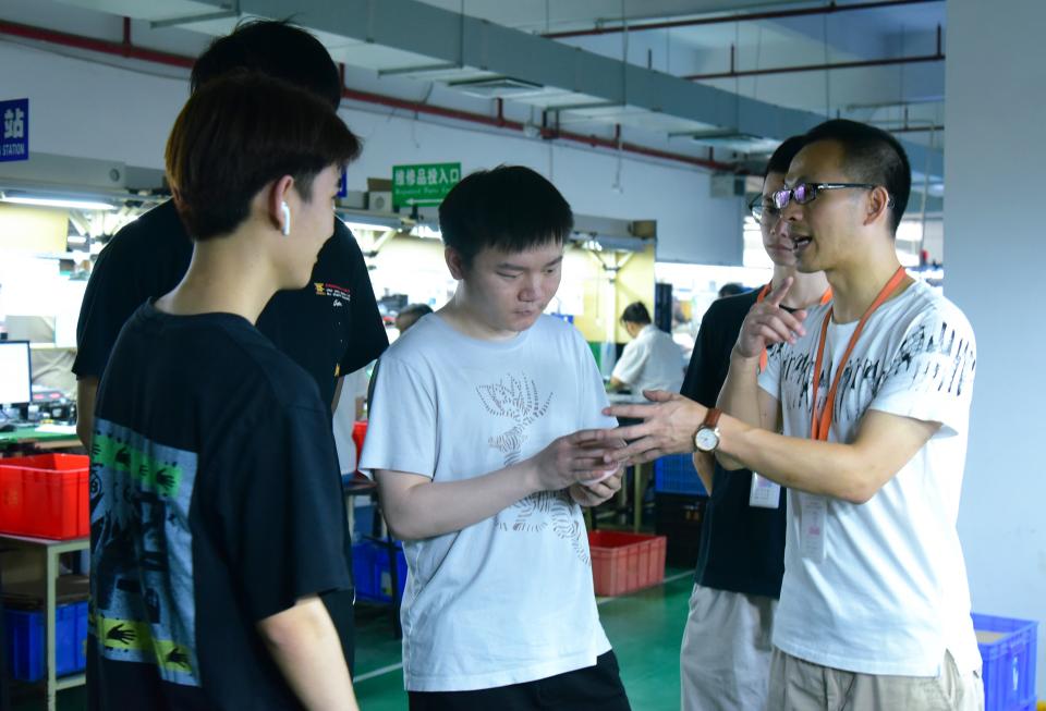 齊心共“競(jìng)”▎MCG電子競(jìng)技俱樂部的達(dá)爾優(yōu)外設(shè)行