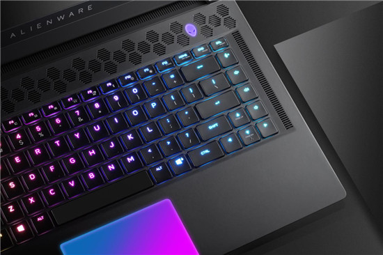 ALIENWARE x15/x17升級(jí)散熱架構(gòu)獨(dú)門絕學(xué)，重新定義精悍