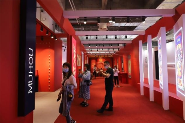 華系目后眼鏡亮相上海展，力推民族品牌進(jìn)程